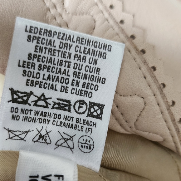 Escada Leather Scallop Edge Tan Blazer, 38 - Picture 7 of 10